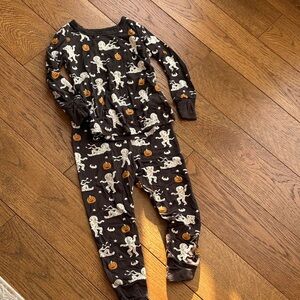 Caden Lane Black Skeleton and Pumpkin Pajamas